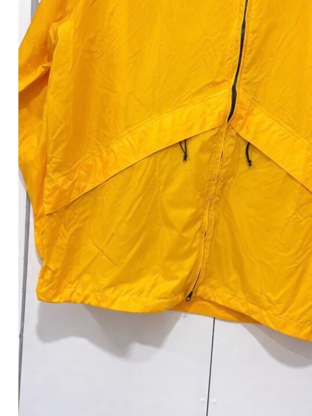 L.L. Bean raincoat Windbreaker Jacket mens large yellow nylon hood lightweight - Picture 3 of 6